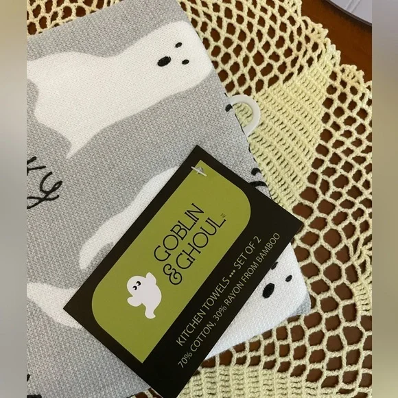 TJ‎ Max Goblin and Ghoul Kitchen Towells - Picture 2 of 5